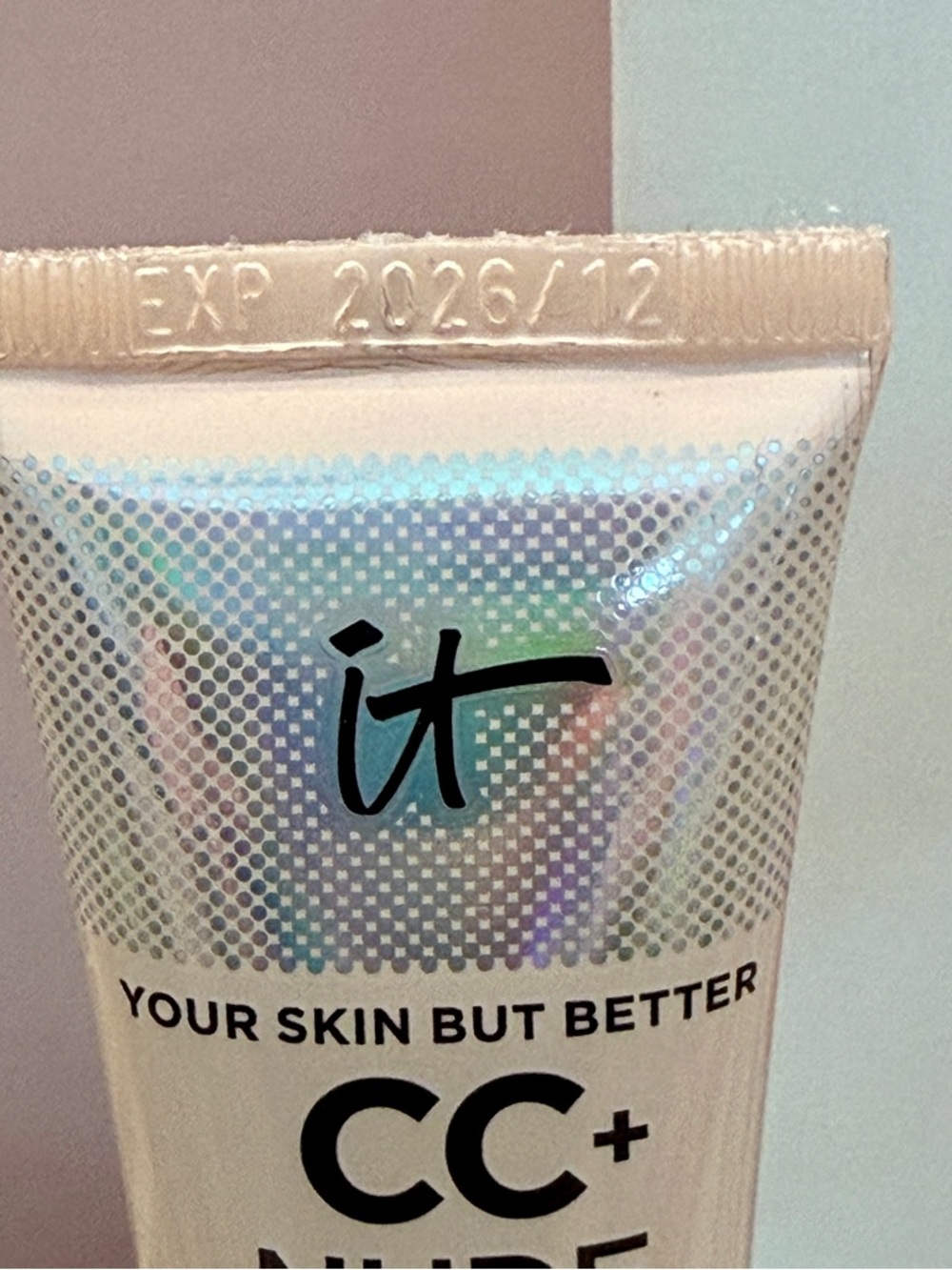 CC+ Nude Glow Lightweight Foundation + Glow Serum SPF 40 Neutral Tan EXP 12/26 - Picture 6 of 16